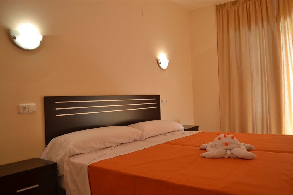 Apartamentos Turisticos Parque Tropical Vera Exterior photo
