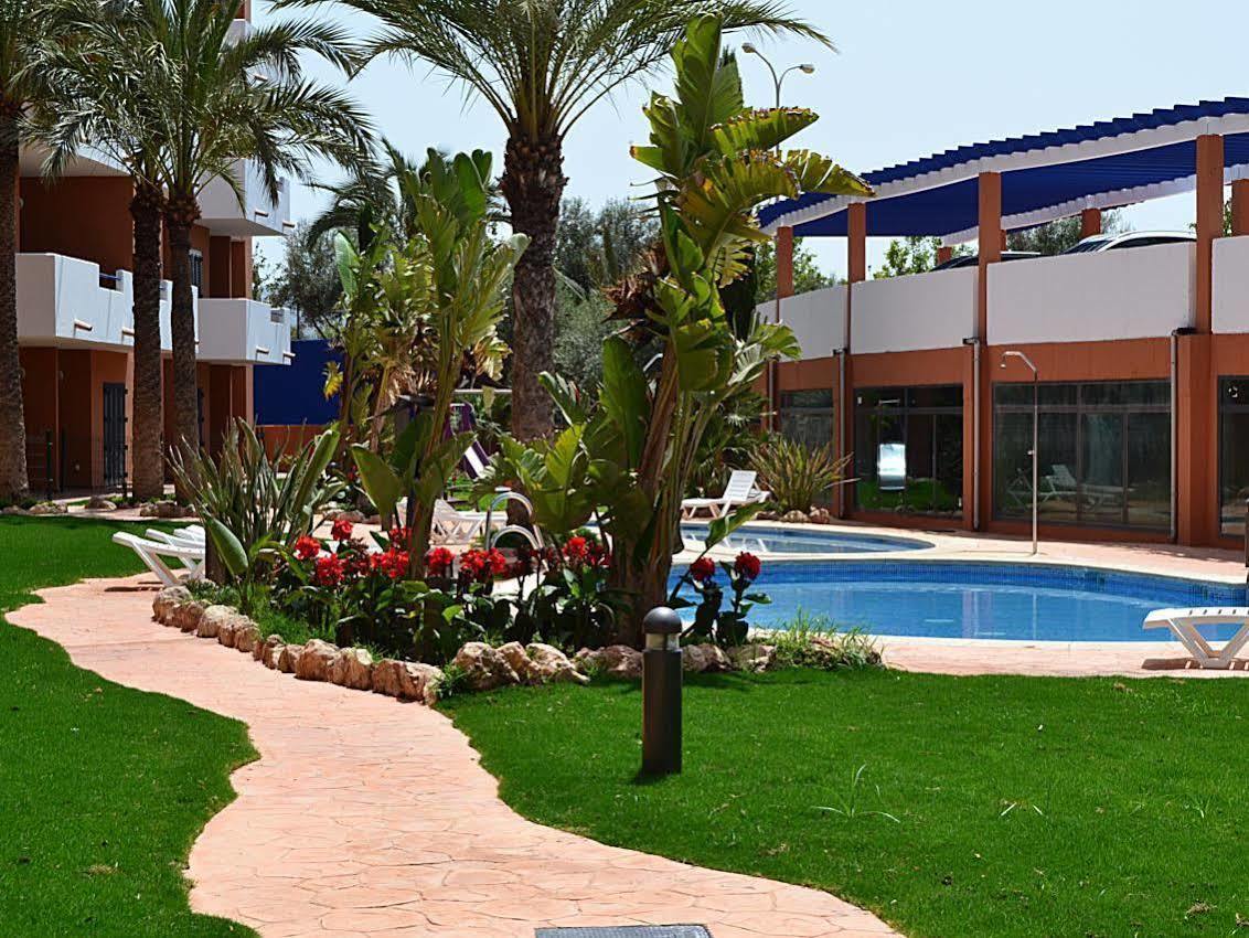 Apartamentos Turisticos Parque Tropical Vera Exterior photo